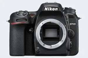 Nikon D7500