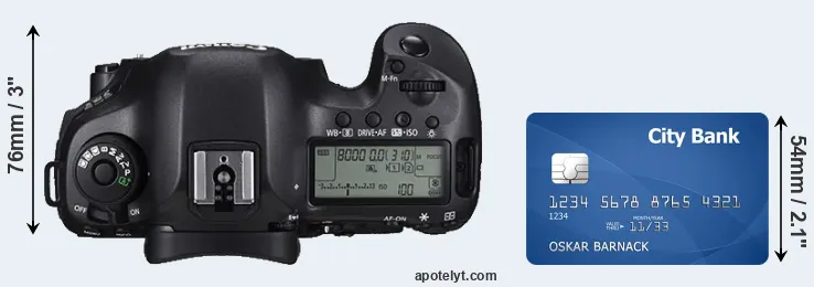 5DS R versus credit card top view