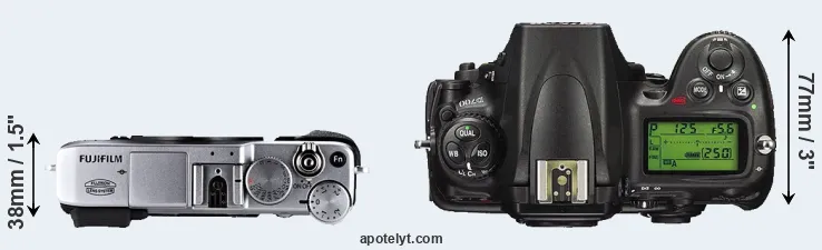 Compare X-E1 versus D700 top