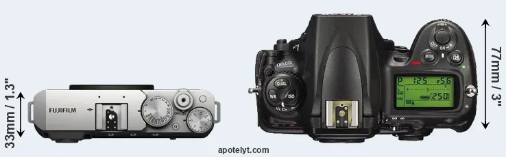 Compare X-E4 versus D700 top