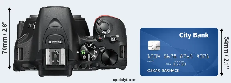 D5500 versus credit card top view