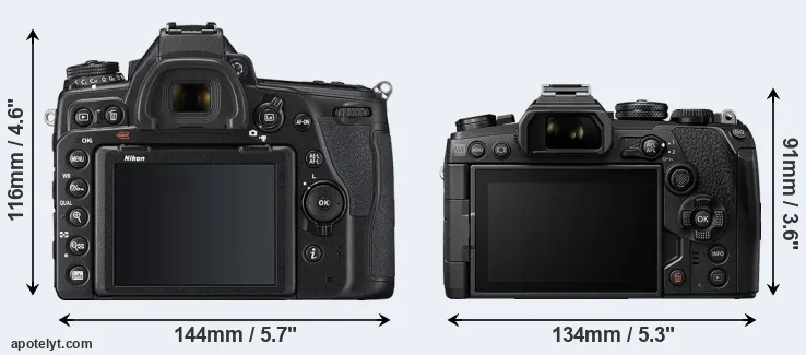Comparison D780 or E-M1 III rear