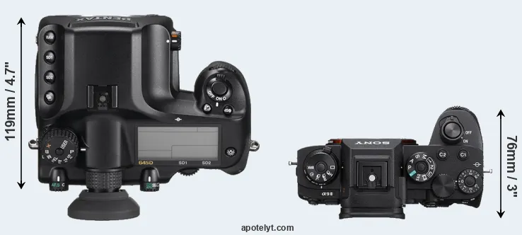 Compare 645D versus A9 II top